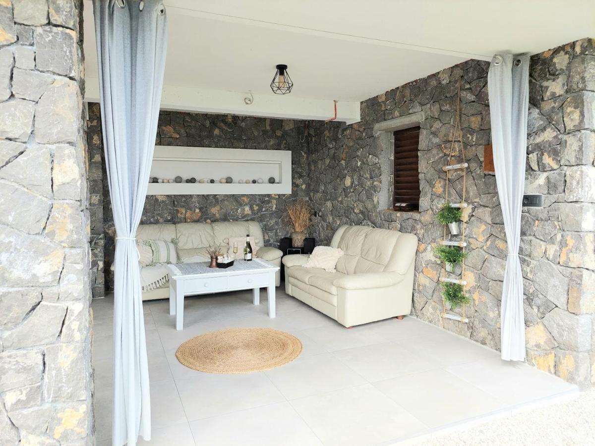 Vineyard Cottage Lan Na Hribu Semic ภายนอก รูปภาพ