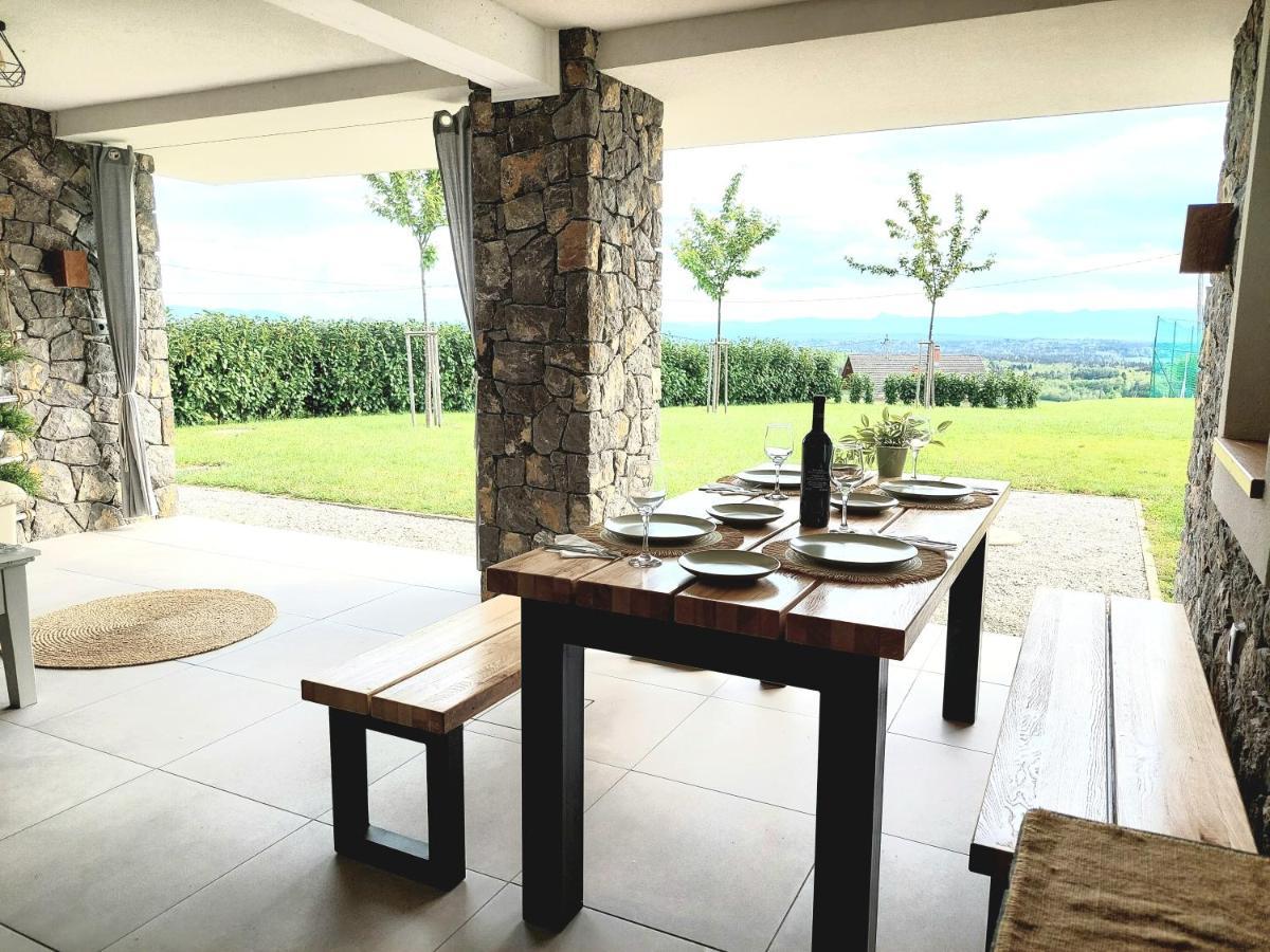 Vineyard Cottage Lan Na Hribu Semic ภายนอก รูปภาพ