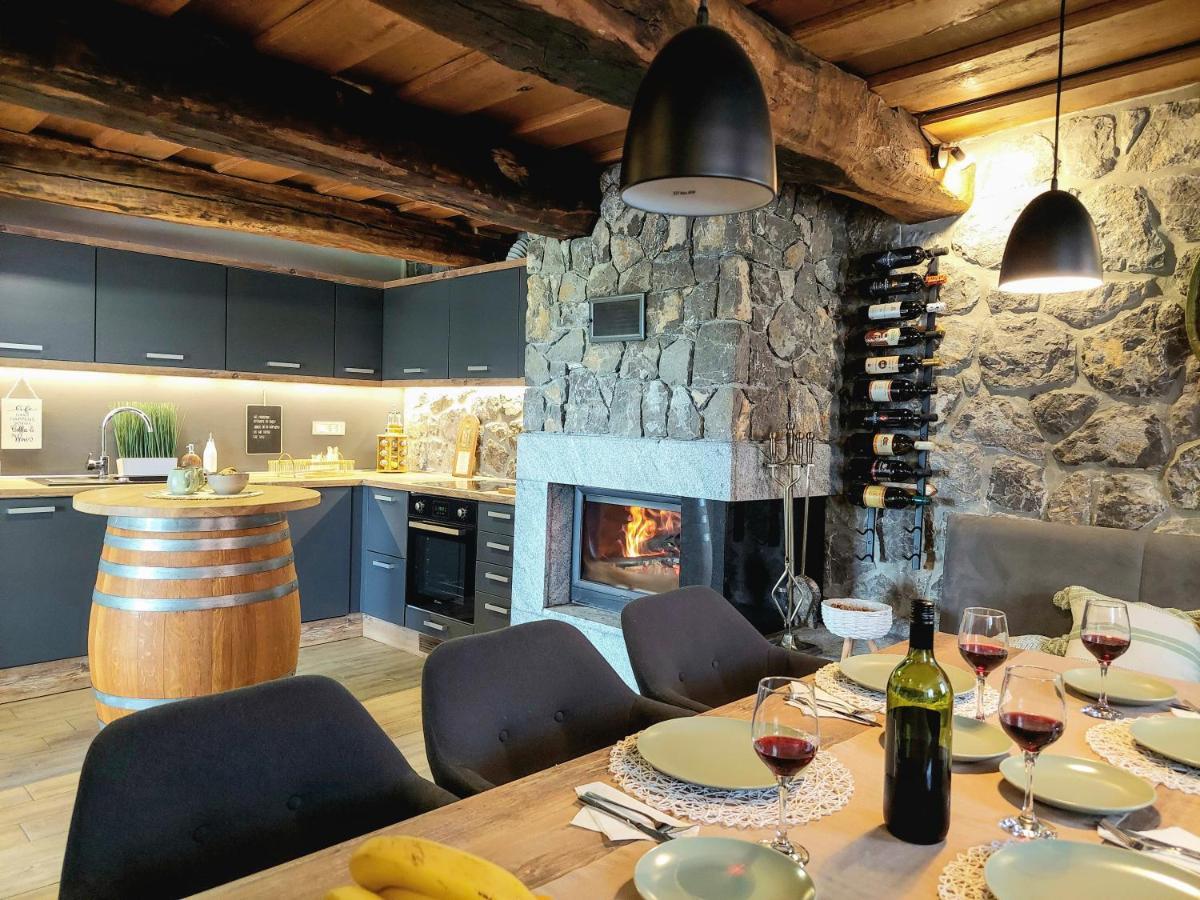 Vineyard Cottage Lan Na Hribu Semic ภายนอก รูปภาพ